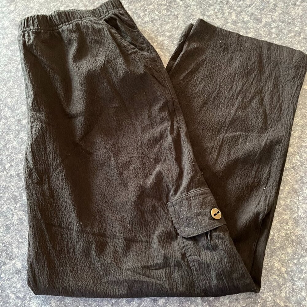 NWOT Women's WHITE STAG black stretch guaze cargo pants - XL